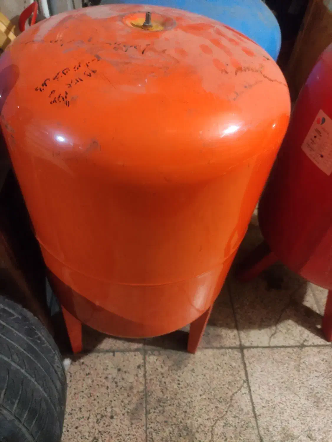 منبع تحت فشار|آبگرمکن، پکیج، شوفاژ|تهران, شهرک ولیعصر جنوبی|دیوار