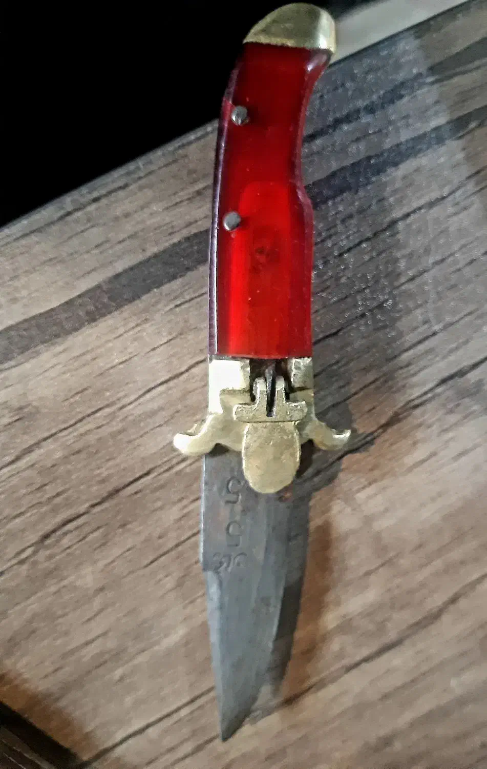 چاقو کلکسیونی|کلکسیون اشیاء عتیقه|رشت, سعدی (تختی)|دیوار