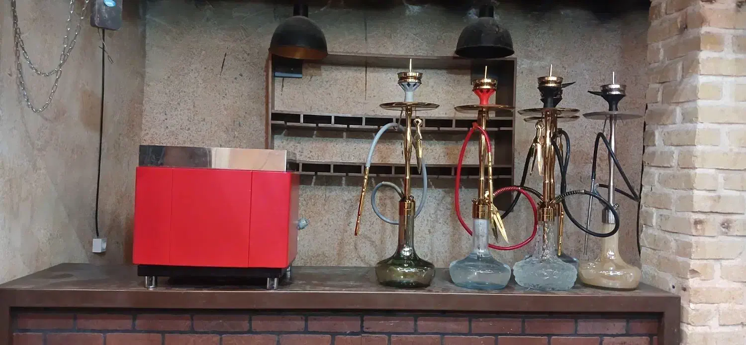 همکاری به صورت شراکتی یا تحویل کامل با اساسیه|اجارهٔ مغازه و غرفه|نهاوند, |دیوار