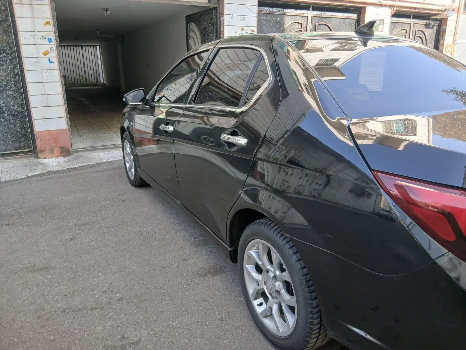 دنا پلاس اتومات 1401|خودرو سواری و وانت|لنگرود, |دیوار