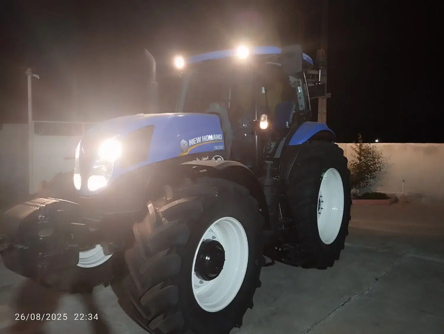 تراکتور نیوهلند|خودرو سنگین|پارسآباد, |دیوار