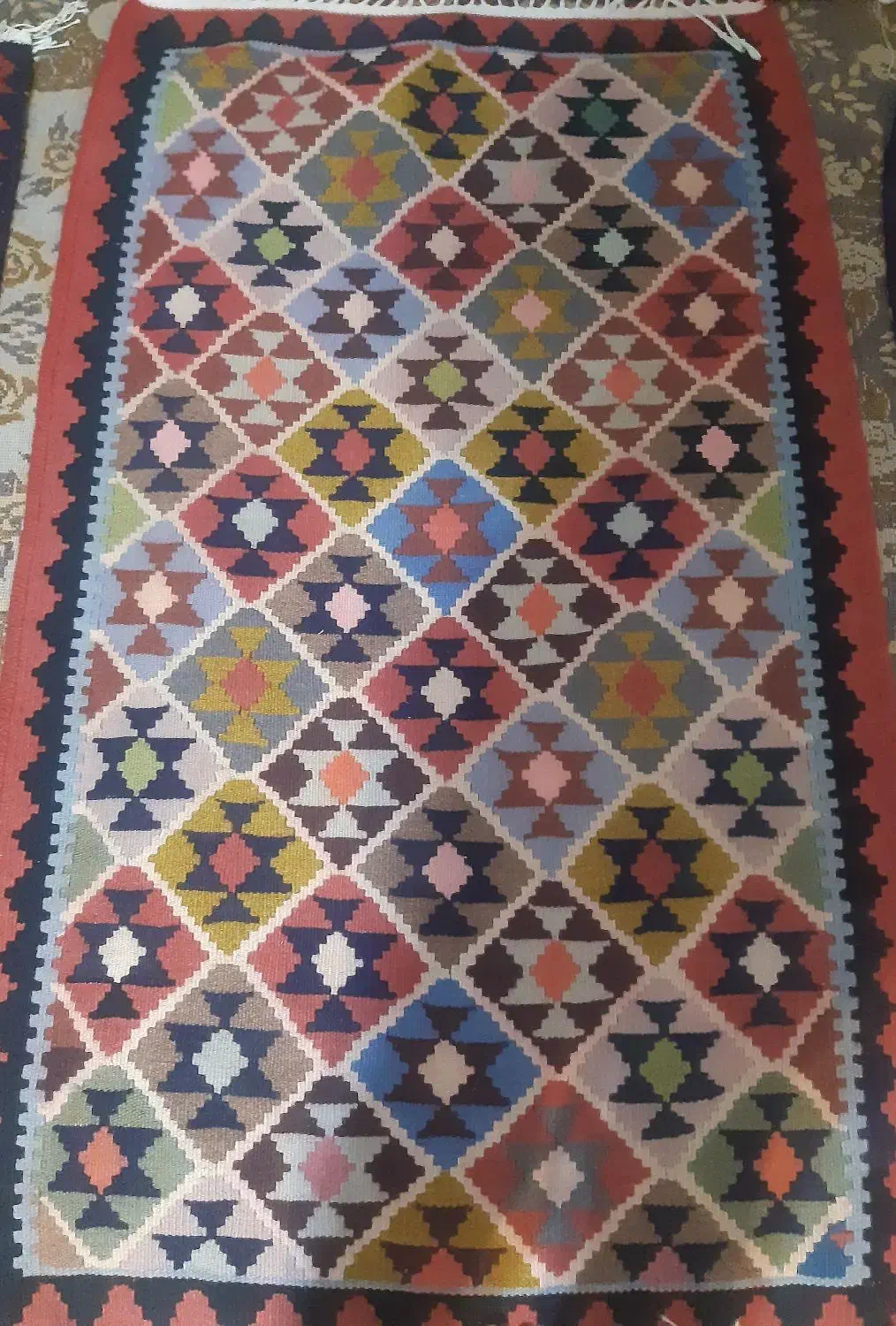 مشق نقش ،گلیم دستباف|گلیم، جاجیم، گبه|رشت, بازار|دیوار