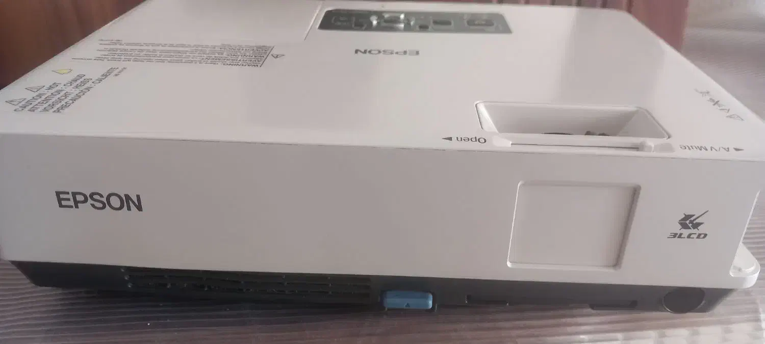 پرژکتور epson|تلویزیون و پروژکتور|شاهین‌شهر, مسکن مهر|دیوار