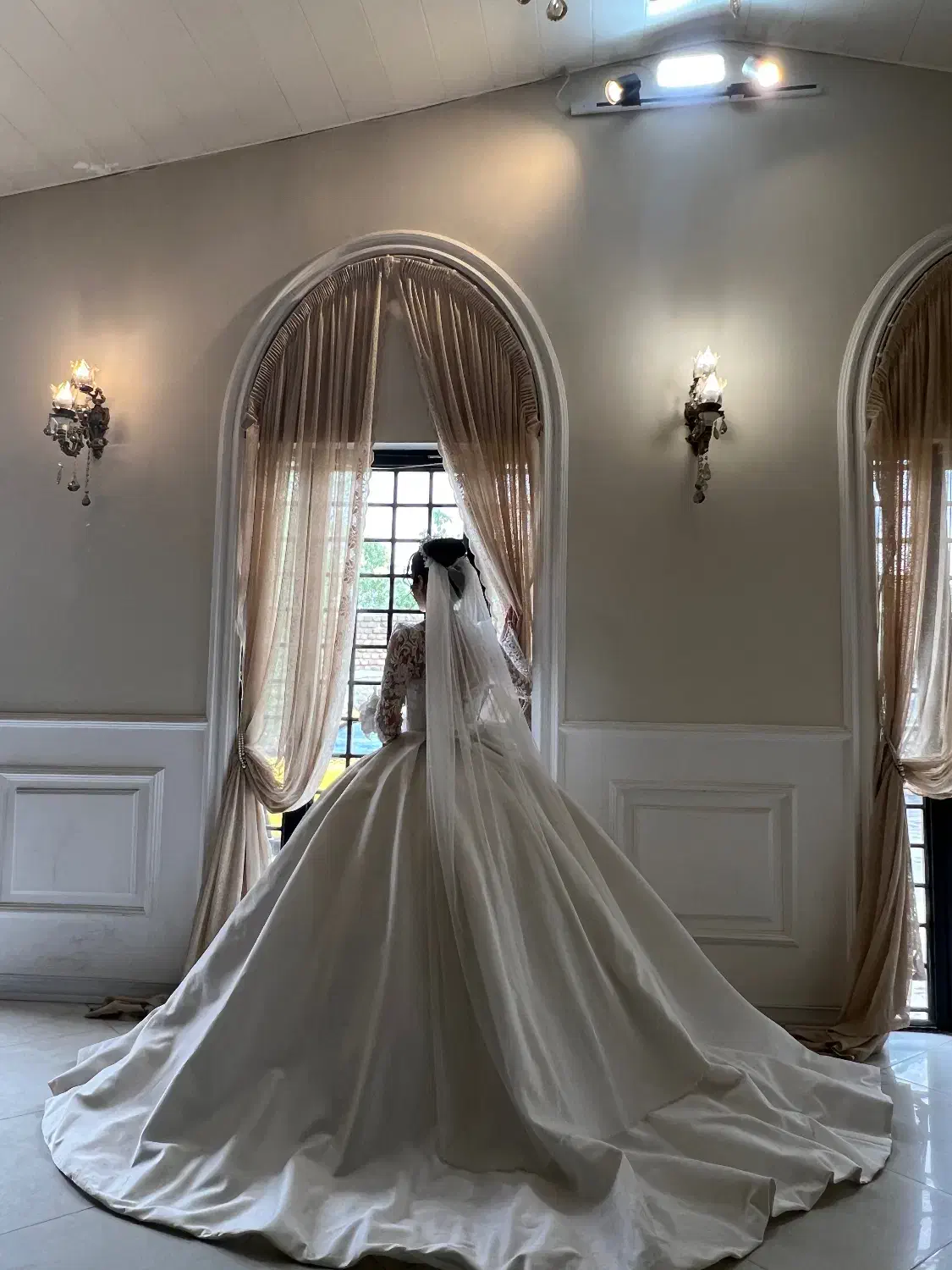 فروش یا کرایه لباس عروس|لباس|همدان, |دیوار