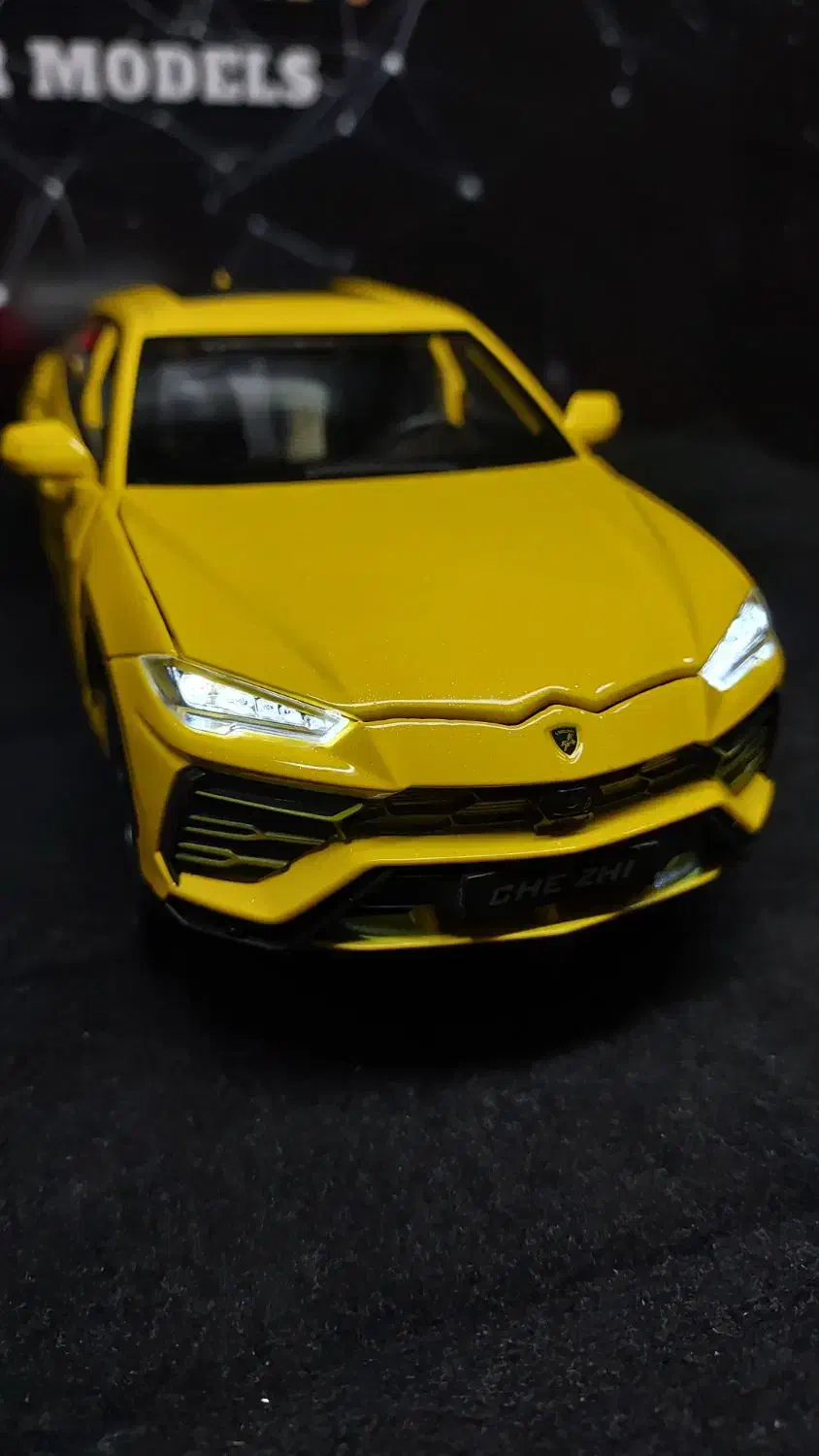 ماکت لامبورگینی اوروس فلزی بزرگ|اسباب‌‌بازی|تهران, چیتگر شمالی|دیوار