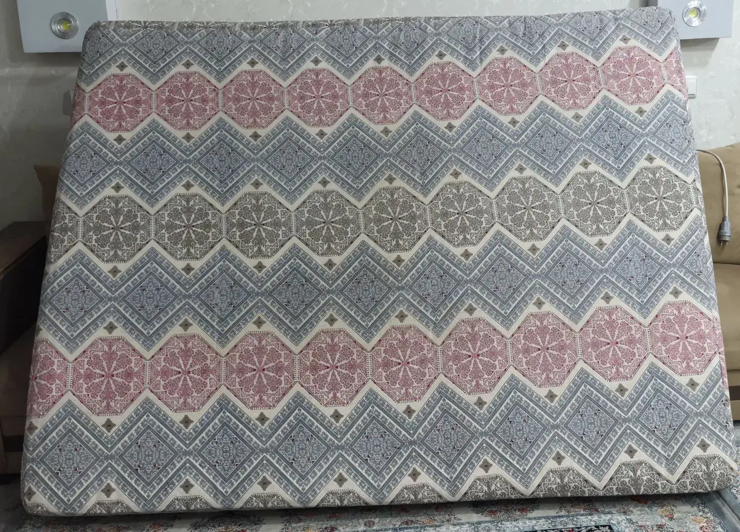 خوشخواب طبی|تشک تختخواب|شیراز, مسلم|دیوار