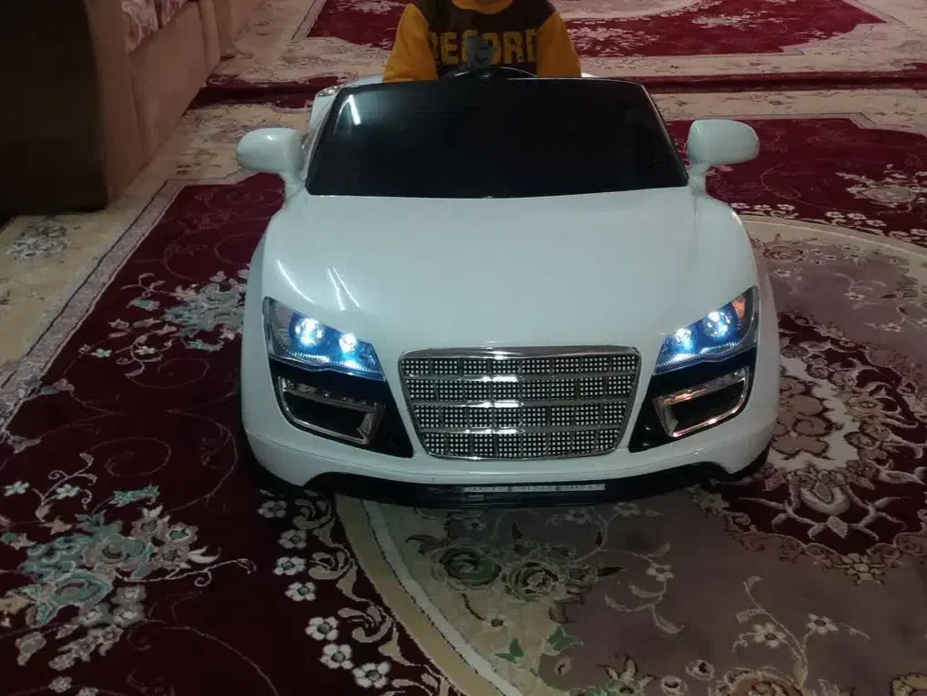 ماشین شارژی|اسباببازی بچه|خرمآباد, |دیوار