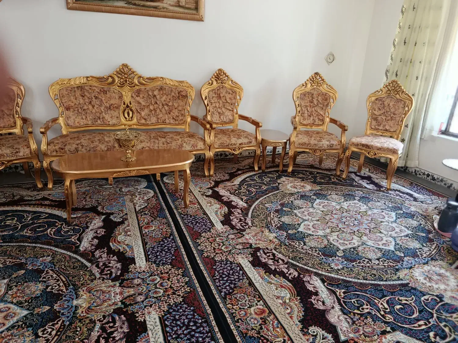مبل سلطنتی 9نفره سالم وزیبا ویک تابلو|مبلمان خانگی و میز عسلی|تویسرکان, |دیوار