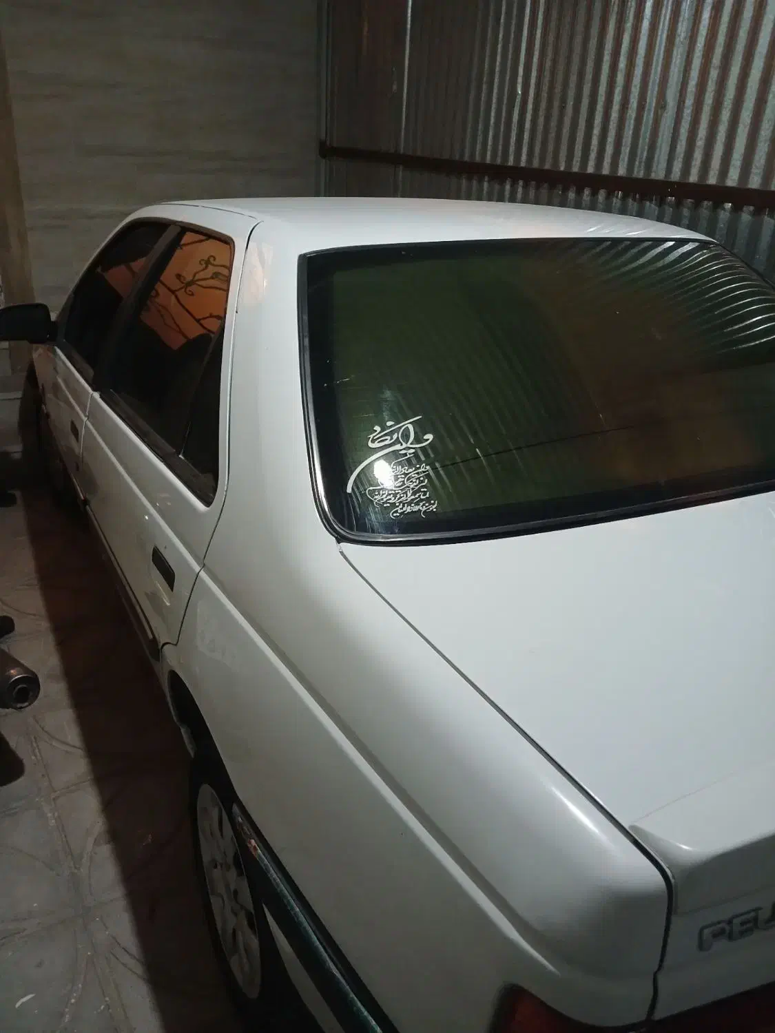پژو ۴۰۵ slx مدل ۹۴ سفید فابریک بدون رنگ|خودرو سواری و وانت|فسا, |دیوار