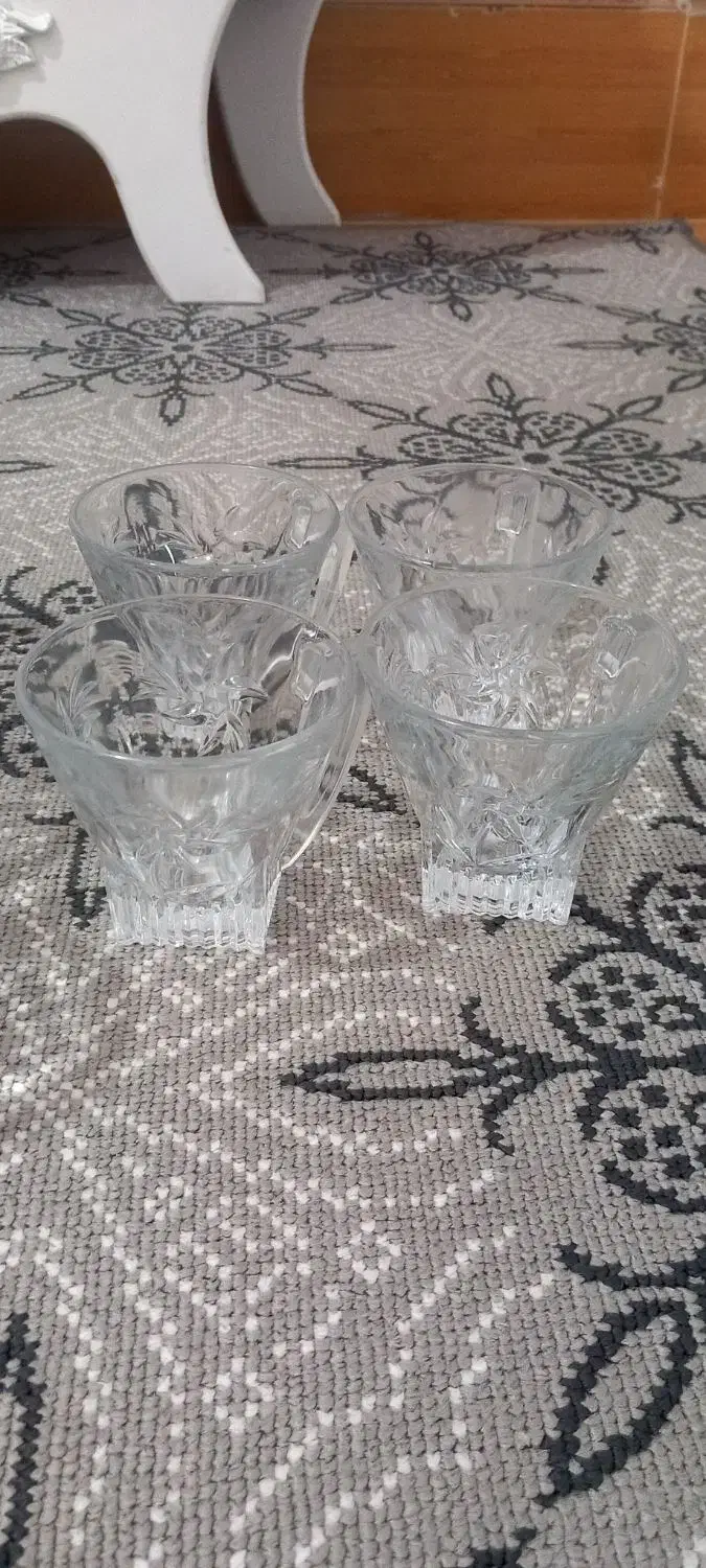 وسایل وظروف پذیرایی آشپزخانه و ۲۵عددشیشه رب|ظروف سرو و پذیرایی|نیشابور, مازول|دیوار