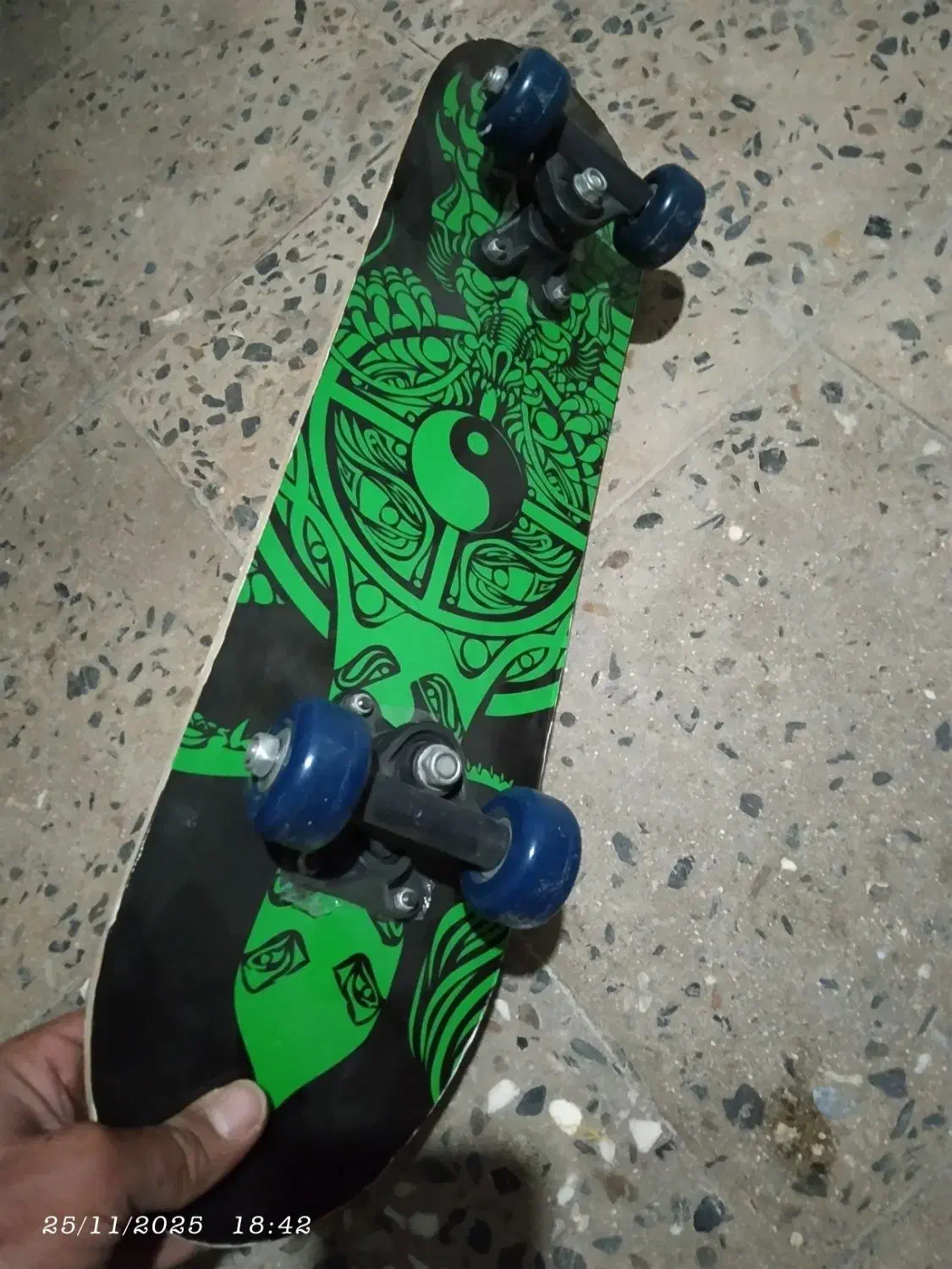 اسکیت|دوچرخه، اسکیت، اسکوتر|دورود, |دیوار