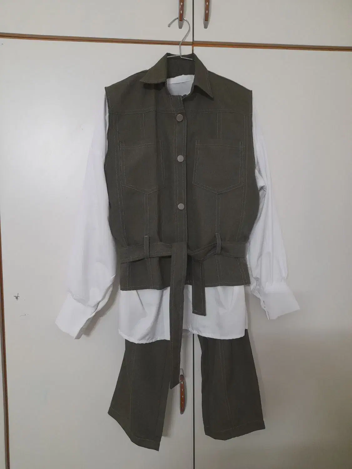 ست سه تیکه نو مناسب سایز ۳۸ تا ۴۲ در شاندیز|لباس|شاندیز, |دیوار