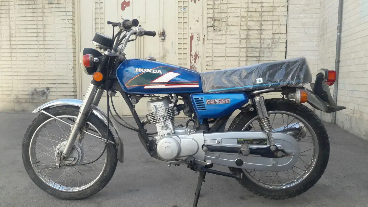 موتور ۸۶ درجه یک|موتورسیکلت|اصفهان, لاله|دیوار