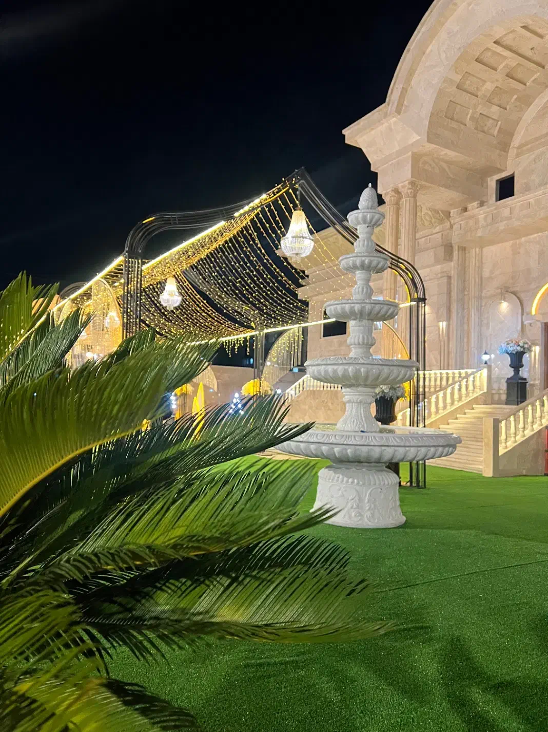 باغ تالار آلاله /عمارت بارآفر ویژه|خدمات پذیرایی، مراسم|اندیشه, اندیشه فاز ۳|دیوار