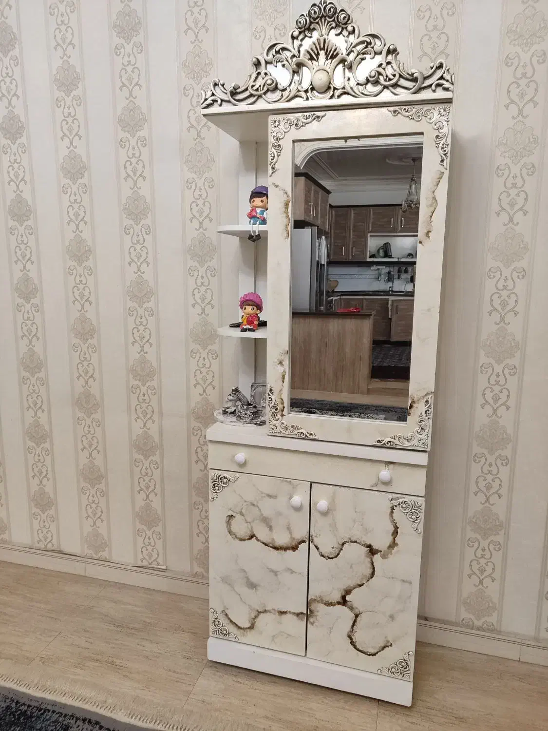 یک عدد بوفه و یک عدد جاکفشی و زیر تلویزیونی|بوفه، ویترین، کنسول|پاکدشت, پاکدشت (مامازند)|دیوار