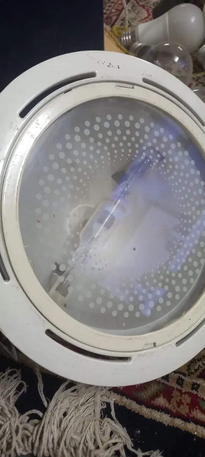 تعدادی لامپ سقفی وپرژکتوری|لامپ و چراغ|قم, شهرک طالقانی|دیوار