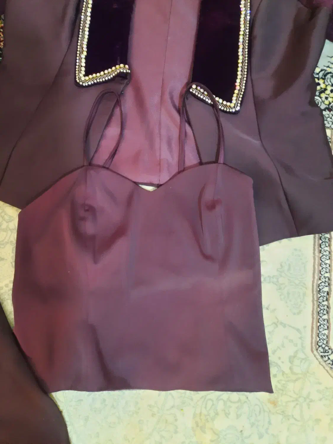 کت و دامن مجلسی نو|لباس|مشهد, مصلی (کارمندان اول)|دیوار