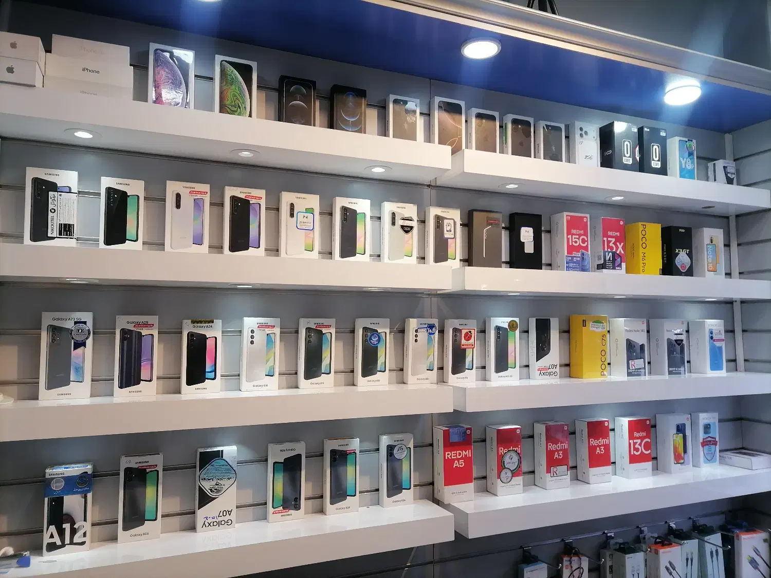 موبایل و تبلت اقساط(سامسونگ. اپل. شیامی)|موبایل|بندرعباس, |دیوار