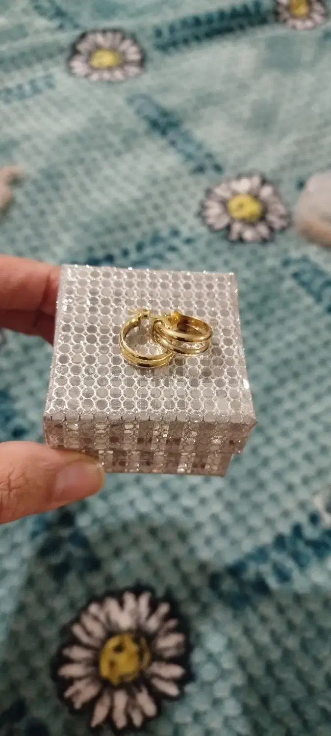 گوشواره و انگشتر قیمت مناسب|جواهرات|نسیم‌شهر, |دیوار