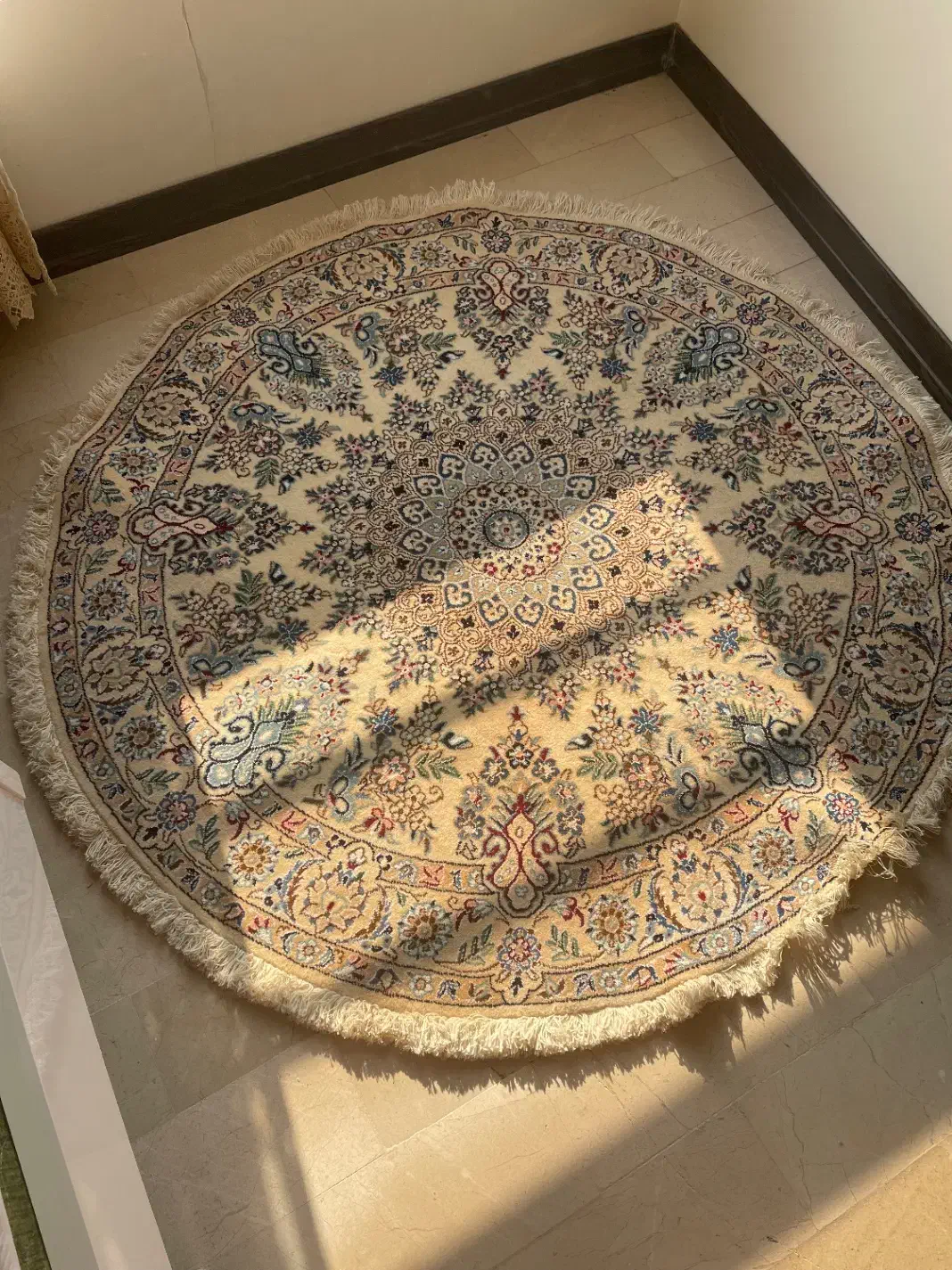 فرش دستباف نائین|فرش|تهران, ارامنه|دیوار