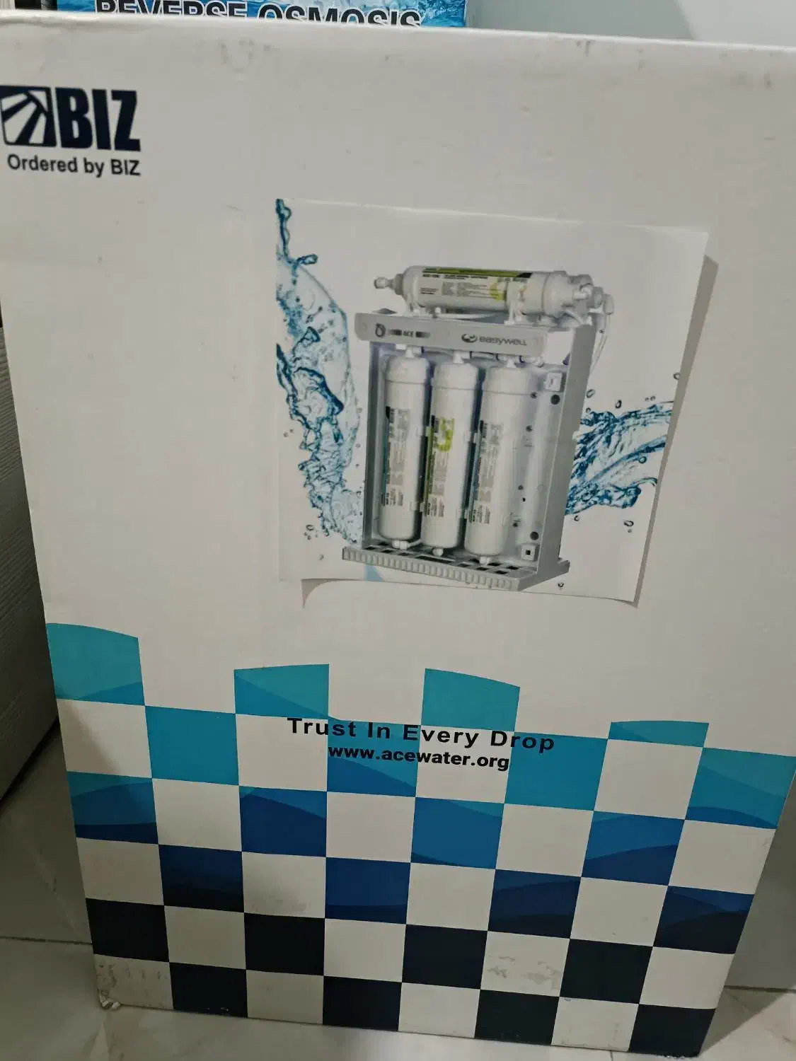 تصفیه آب ۶ مرحله ای اصل تایوان|آب‌سردکن و تصفیه آب|رشت, منظریه|دیوار