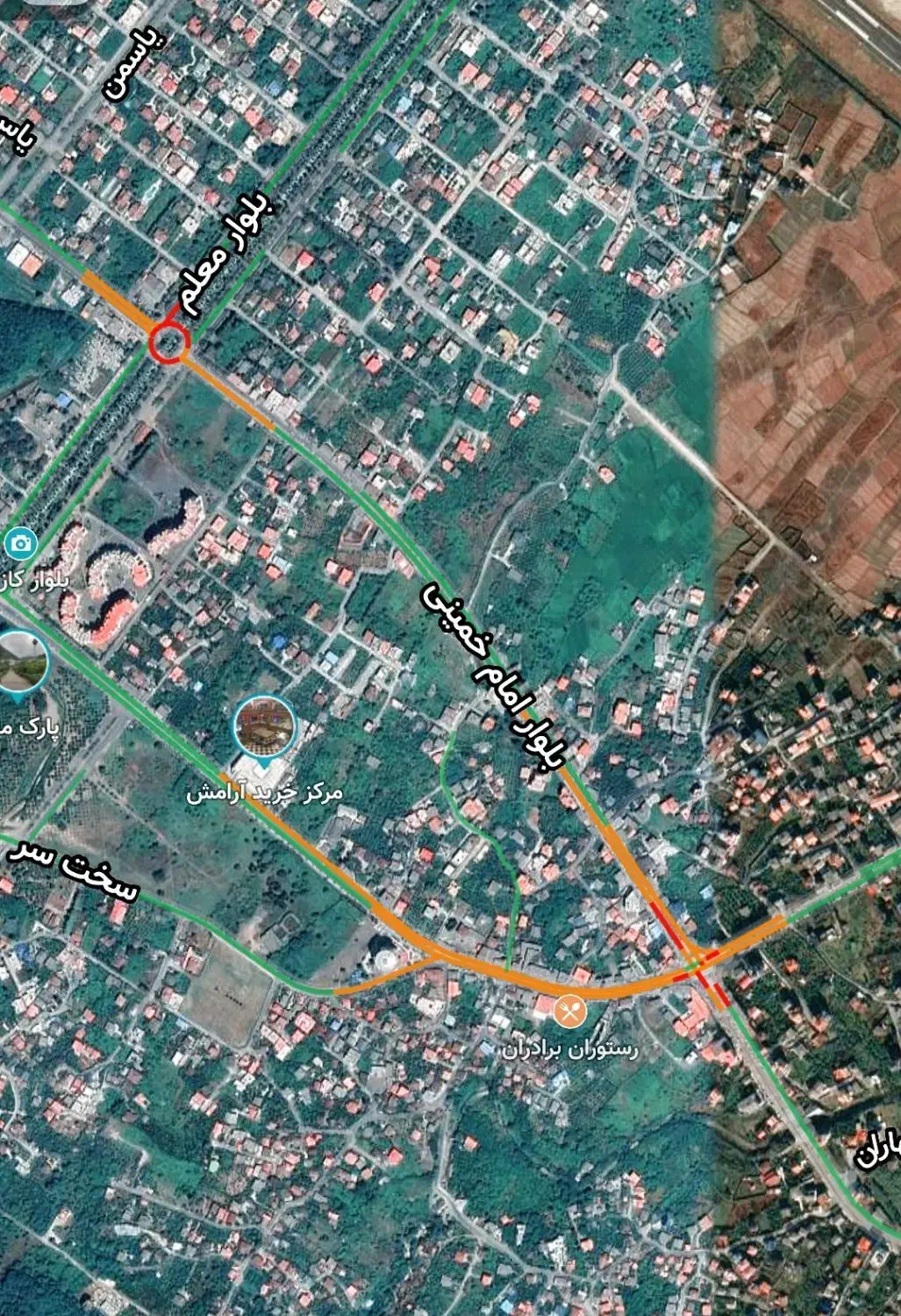 اجاره مغازه ۲۵ متری + ۸ متر بالکن / بر اصلی رزاقی|اجارهٔ مغازه و غرفه|رامسر, |دیوار