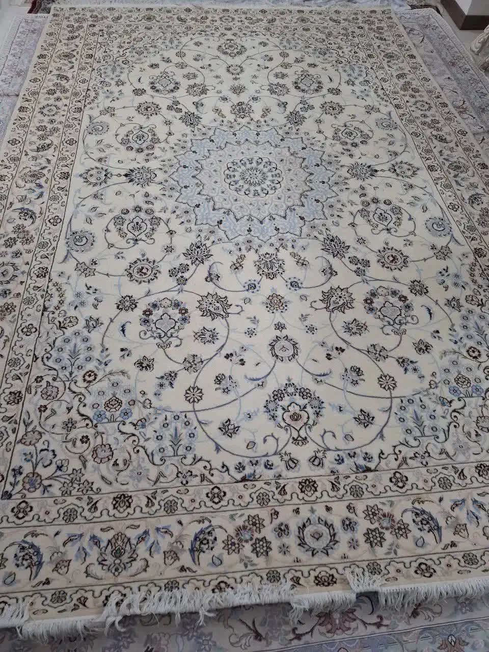 فرش دستبافت ۹متری|فرش|اصفهان, امامزاده اسماعیل|دیوار