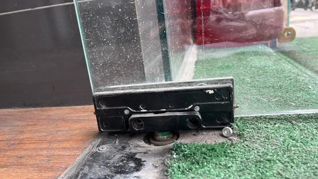 تعمیرات تخصصی شیشه سکوریت|خدمات پیشه و مهارت|بندرعباس, |دیوار