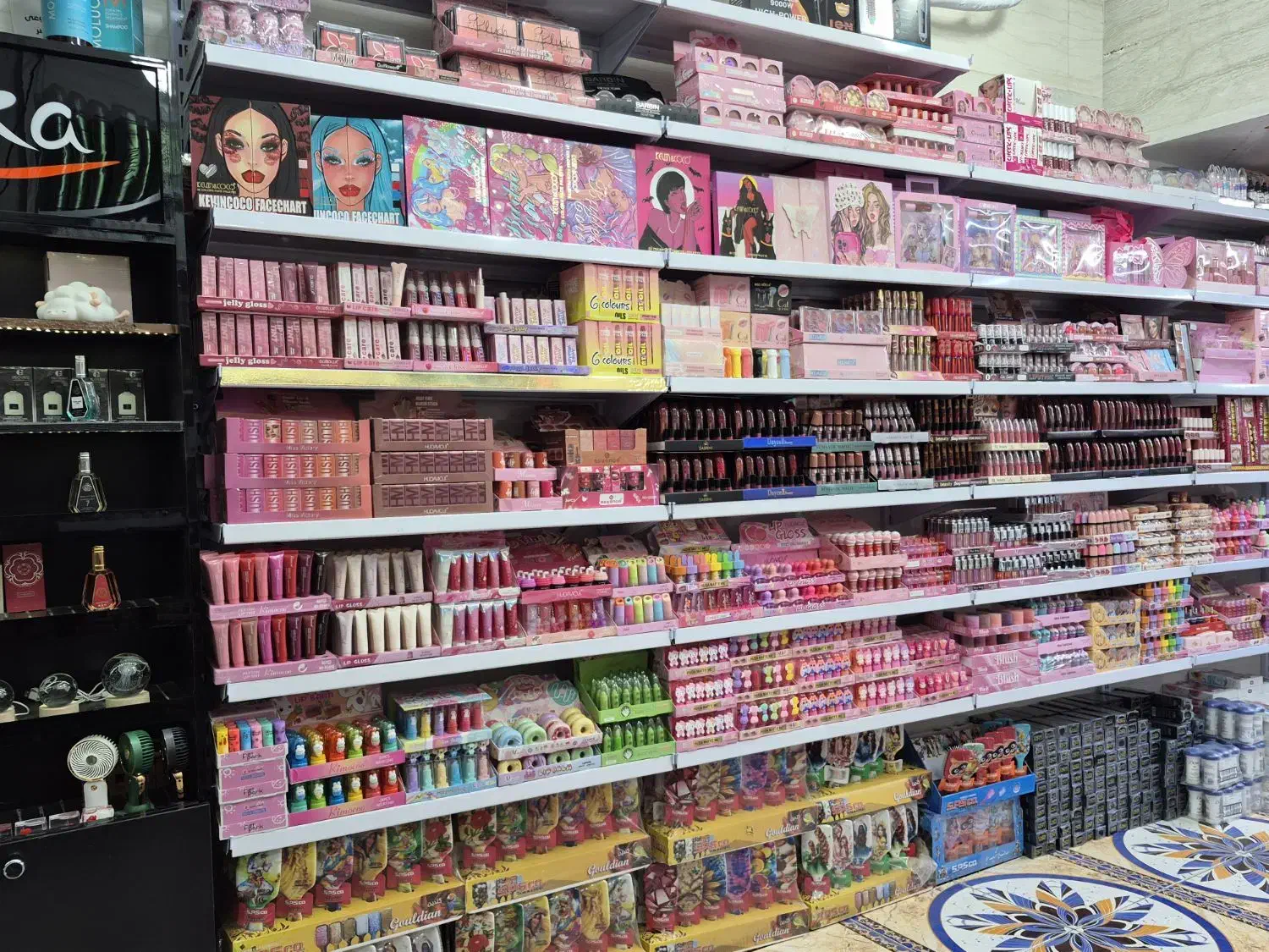 پخش عمده لوازم آرایشی کیوپی|آرایشی، بهداشتی، درمانی|اهواز, نادری|دیوار