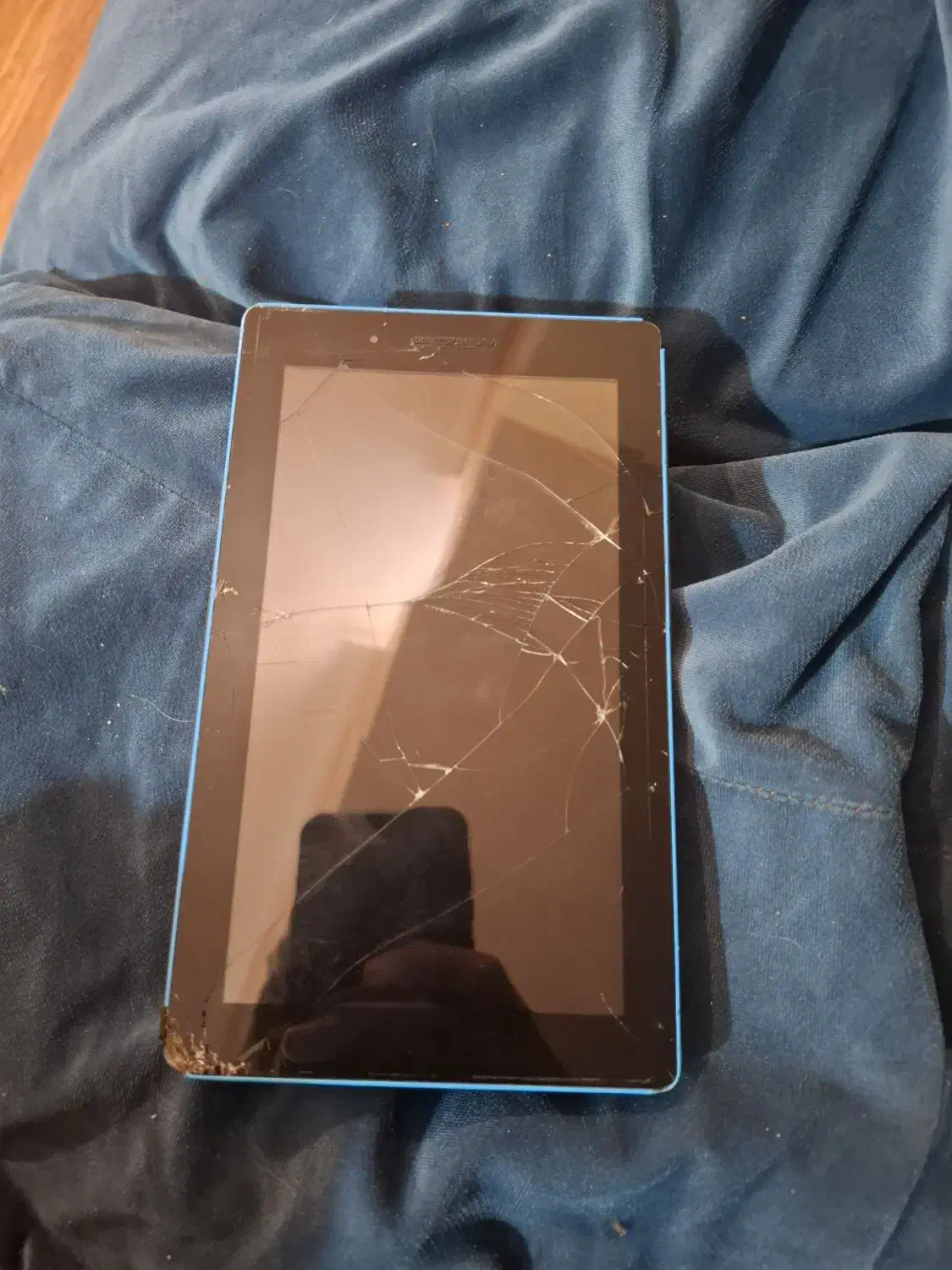 تبلت مدل لنووا|تبلت|گرگان, |دیوار