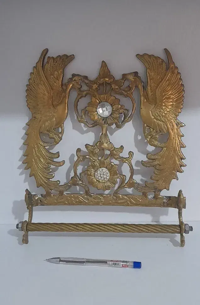 قندان برنجی و آویز حوله برنجی|ظروف سرو و پذیرایی|ورامین, ورامین|دیوار