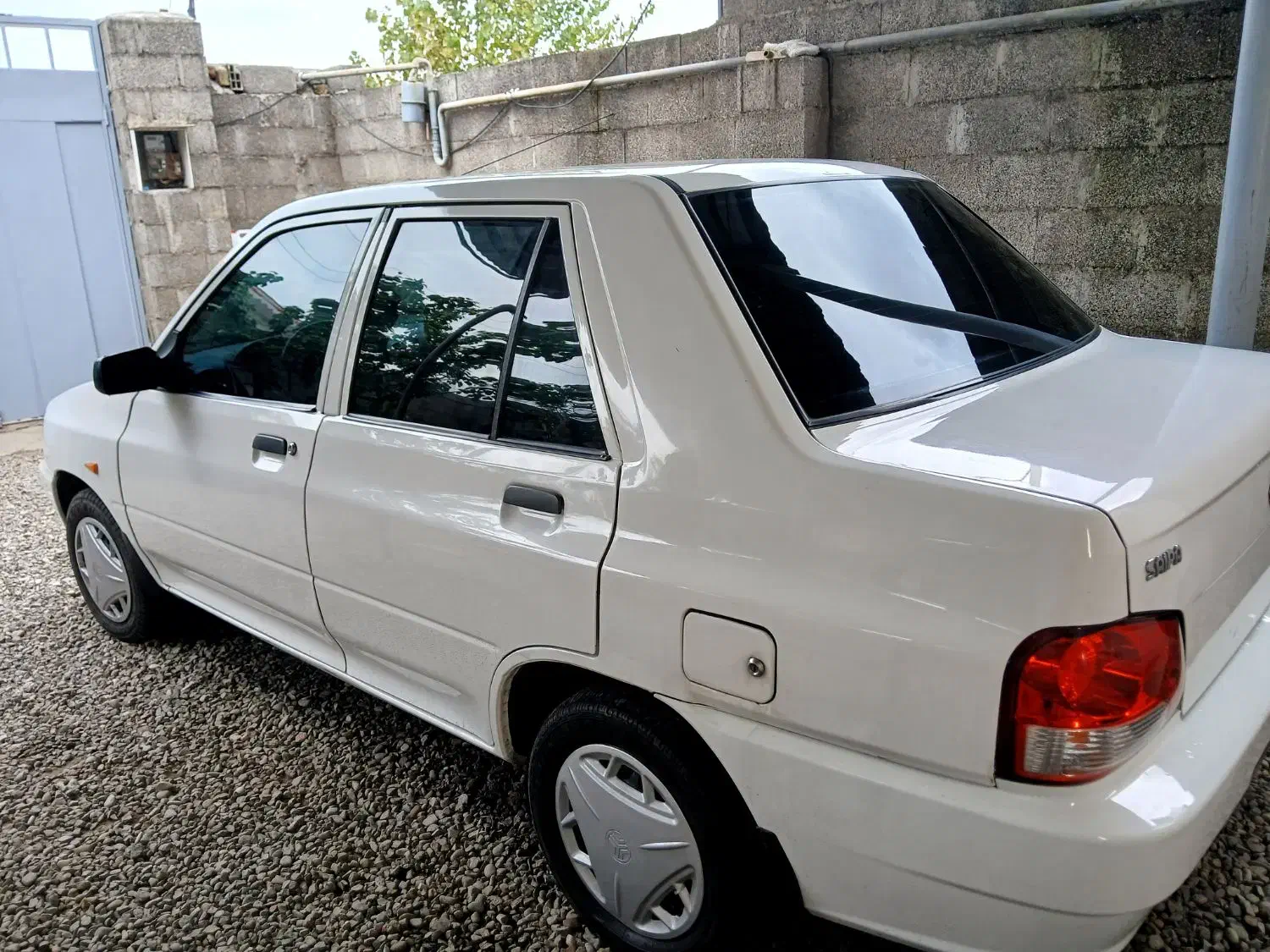 شیشه دودی خودرو در محل ، سرامیکی، گارانتی‌دار|خدمات موتور و ماشین|رشت, سعدی (تختی)|دیوار