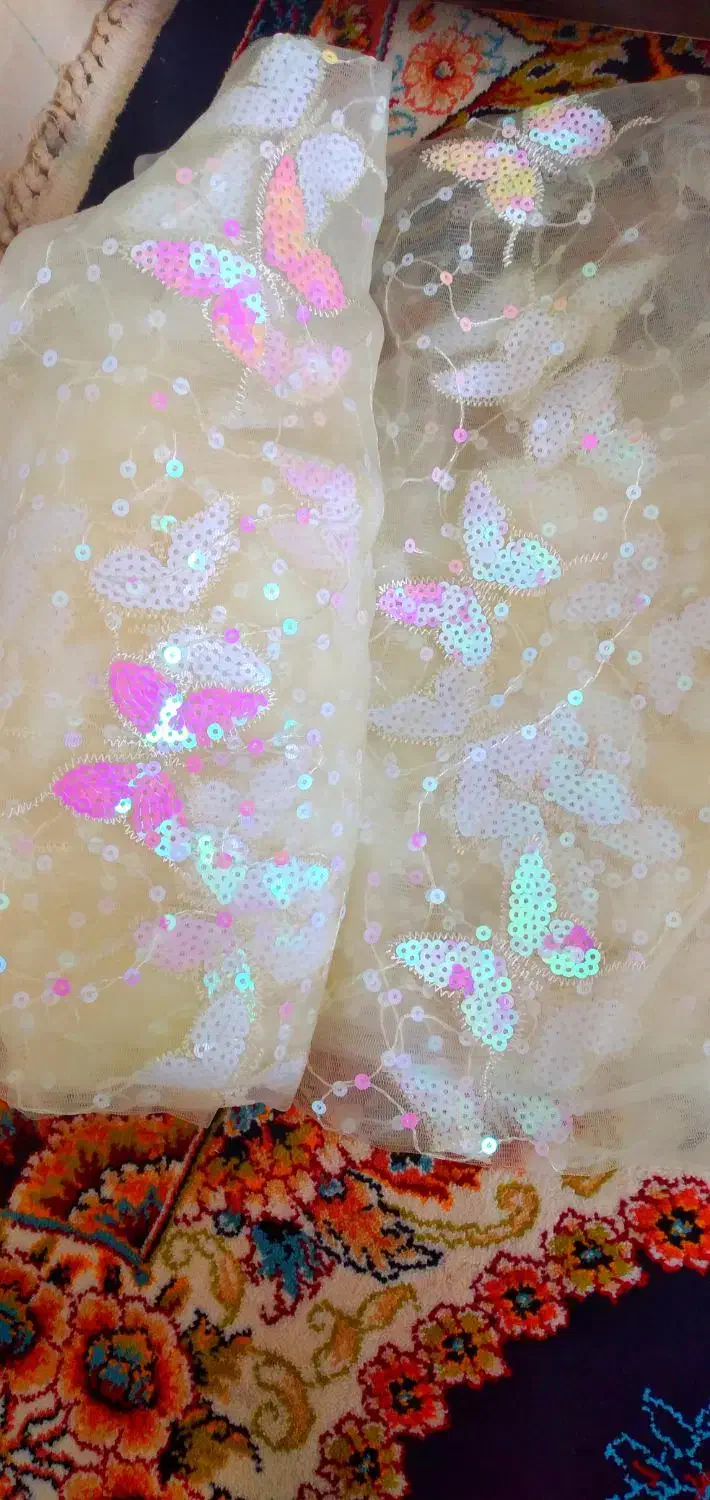 پارچه لباس کردی|لباس|کنگاور, |دیوار