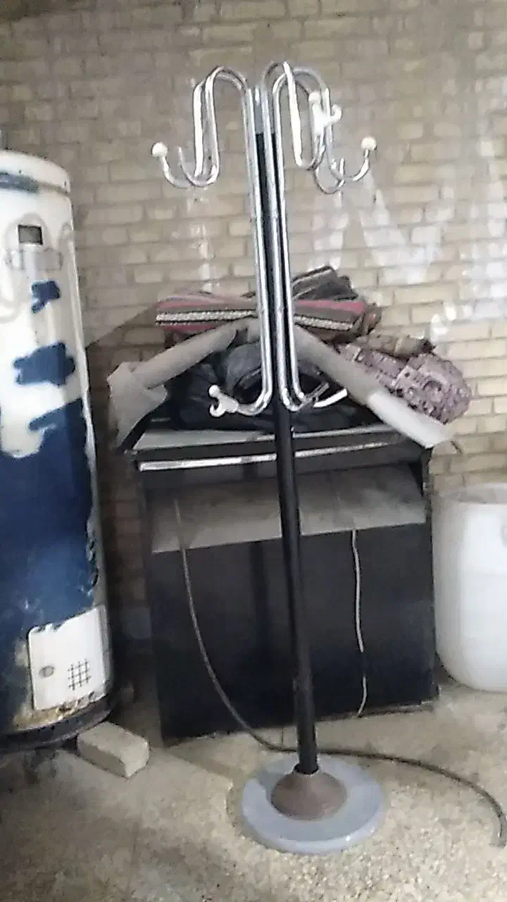 یه رخت آویز درحدنوقیمت ۱۵۰۰۰|بندرخت و رختآویز|بهبهان, |دیوار