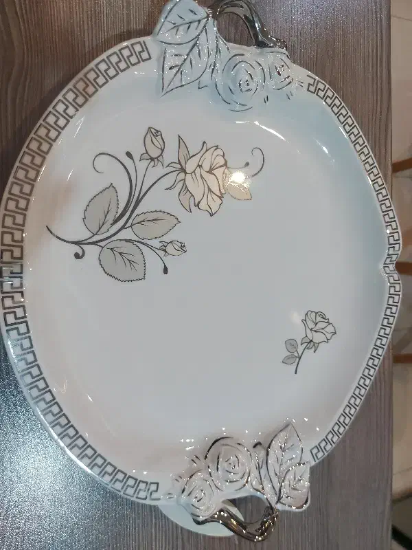 دو عدد شیرینی خوری|ظروف سرو و پذیرایی|گرگان, |دیوار