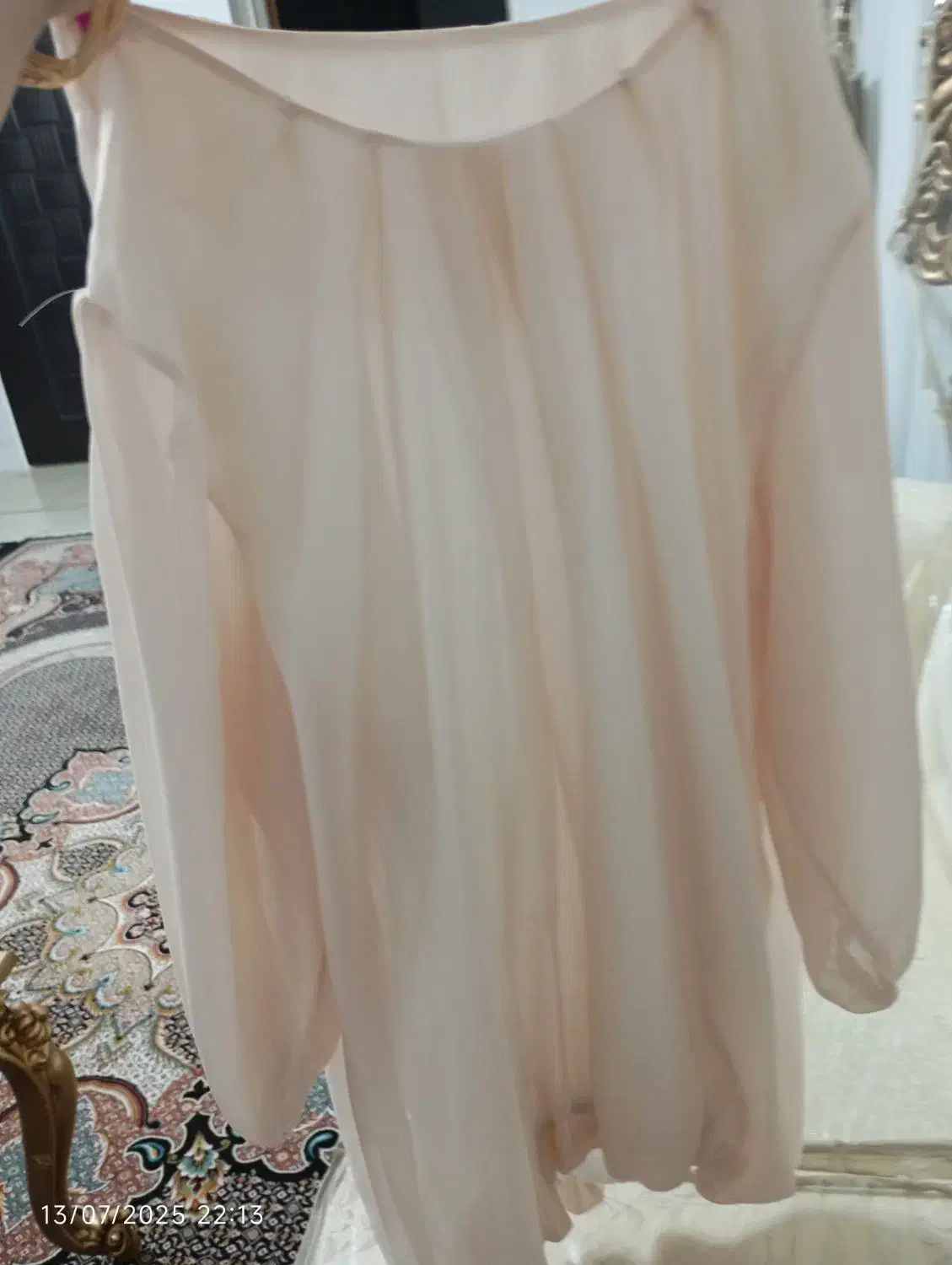 شومیز مجلسی حریر،رنگ کرم.|لباس|اصفهان, قهجاورستان|دیوار