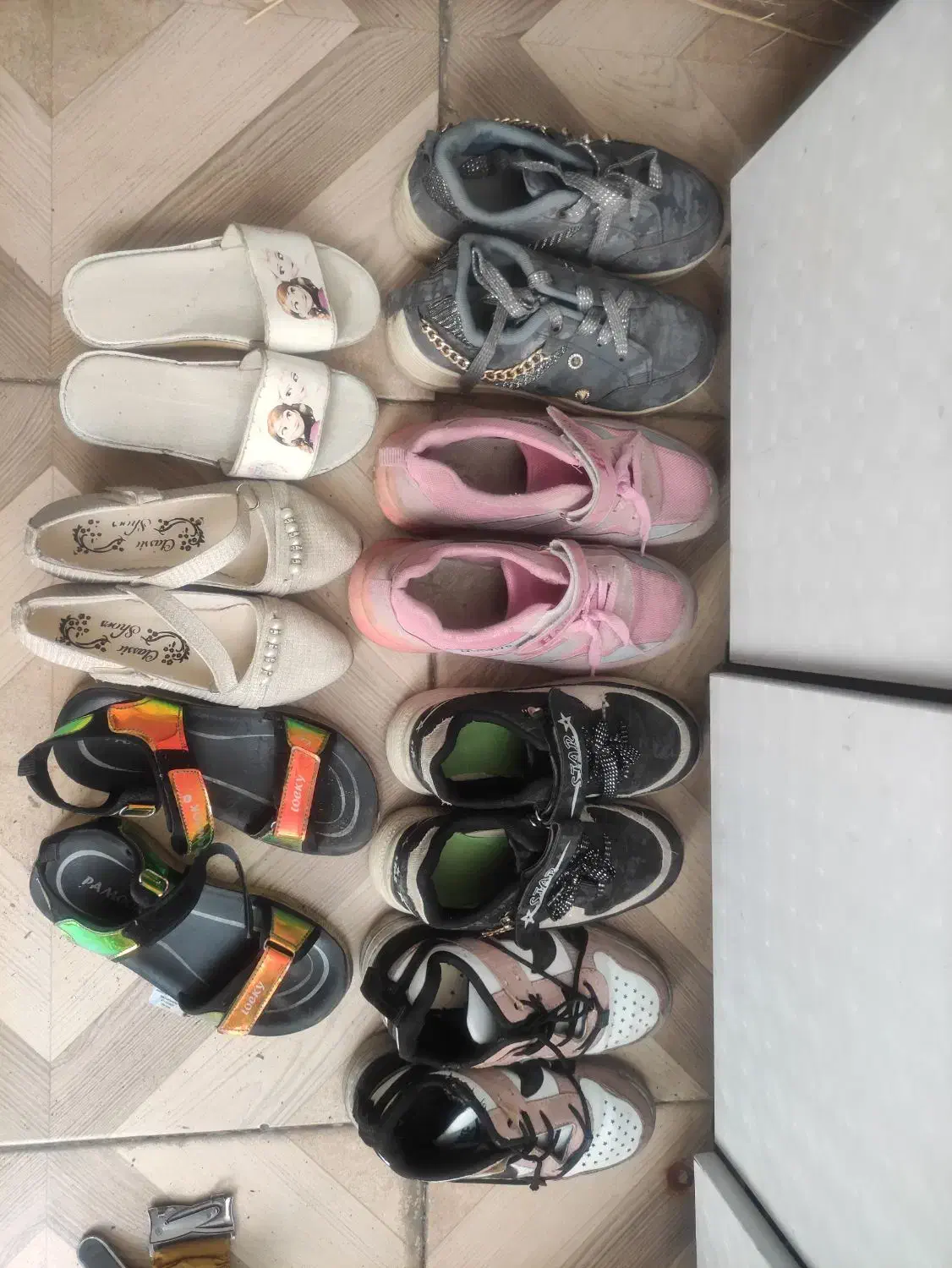 کتونی دخترونه فقط 30هزار|کیف، کفش، کمربند|ساوه, |دیوار