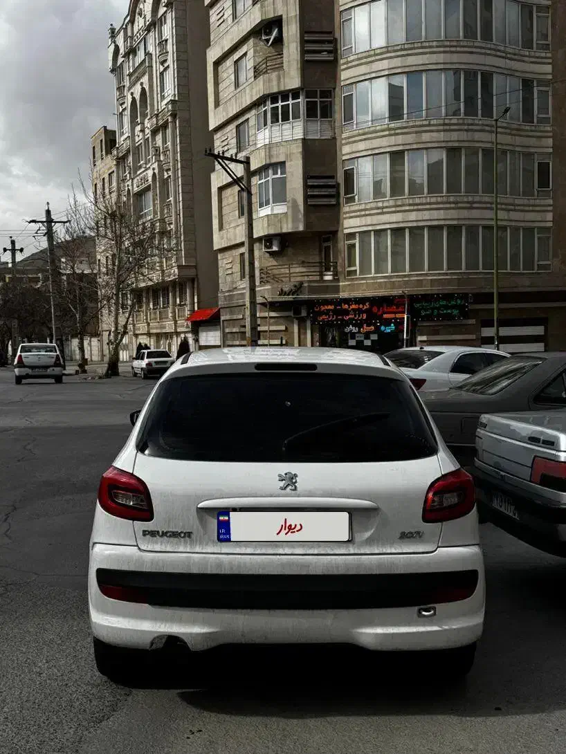 207|خودرو سواری و وانت|اراک, |دیوار