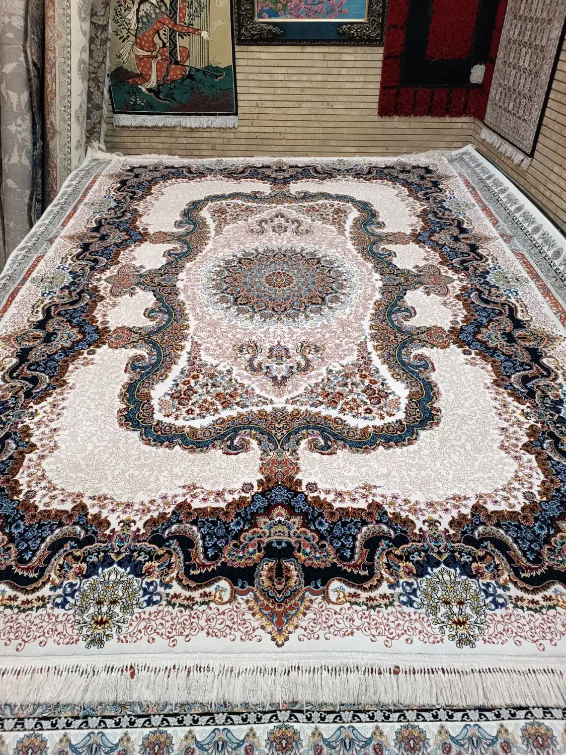 کمال الملک ۷۰۰ شانه ۹ متری جفت تراکم ۲۵۵۰|فرش|مشهد, شهید مطهری|دیوار