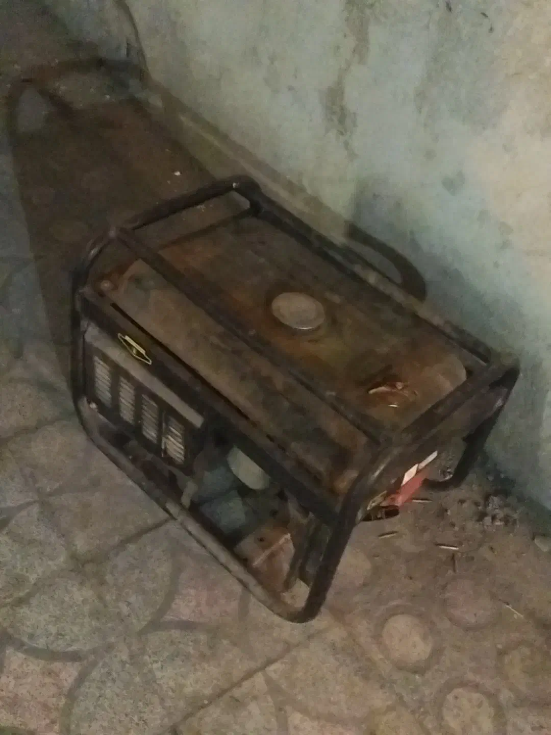 یک عدد موتور برق و ویبراتور و کف کش|ماشینآلات صنعتی|بندرعباس, |دیوار