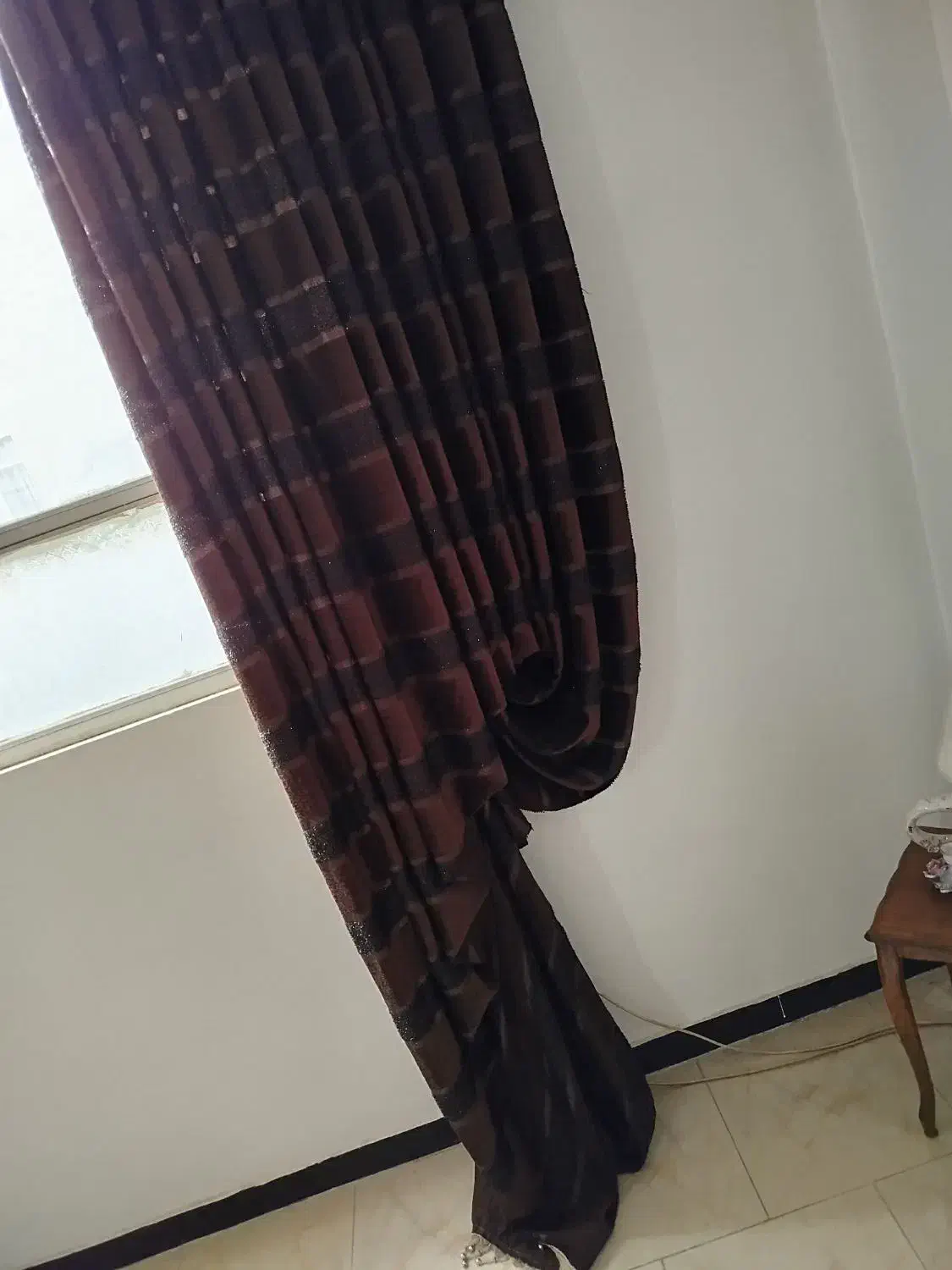 کنار پرده|پرده، رانر، رومیزی|فردیس, شهرک شهید حسینی|دیوار