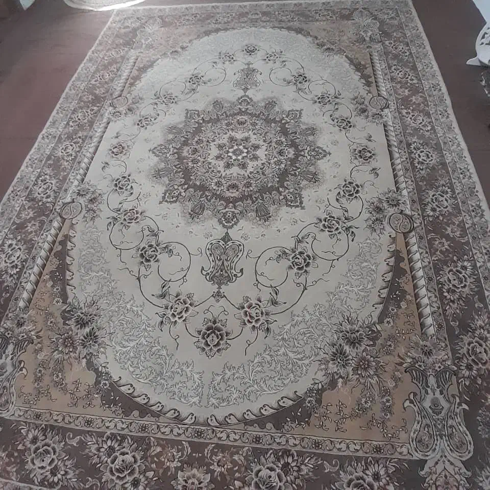 فرش ۹متری درجه یک.همراه پادری.|فرش|لنگرود, |دیوار