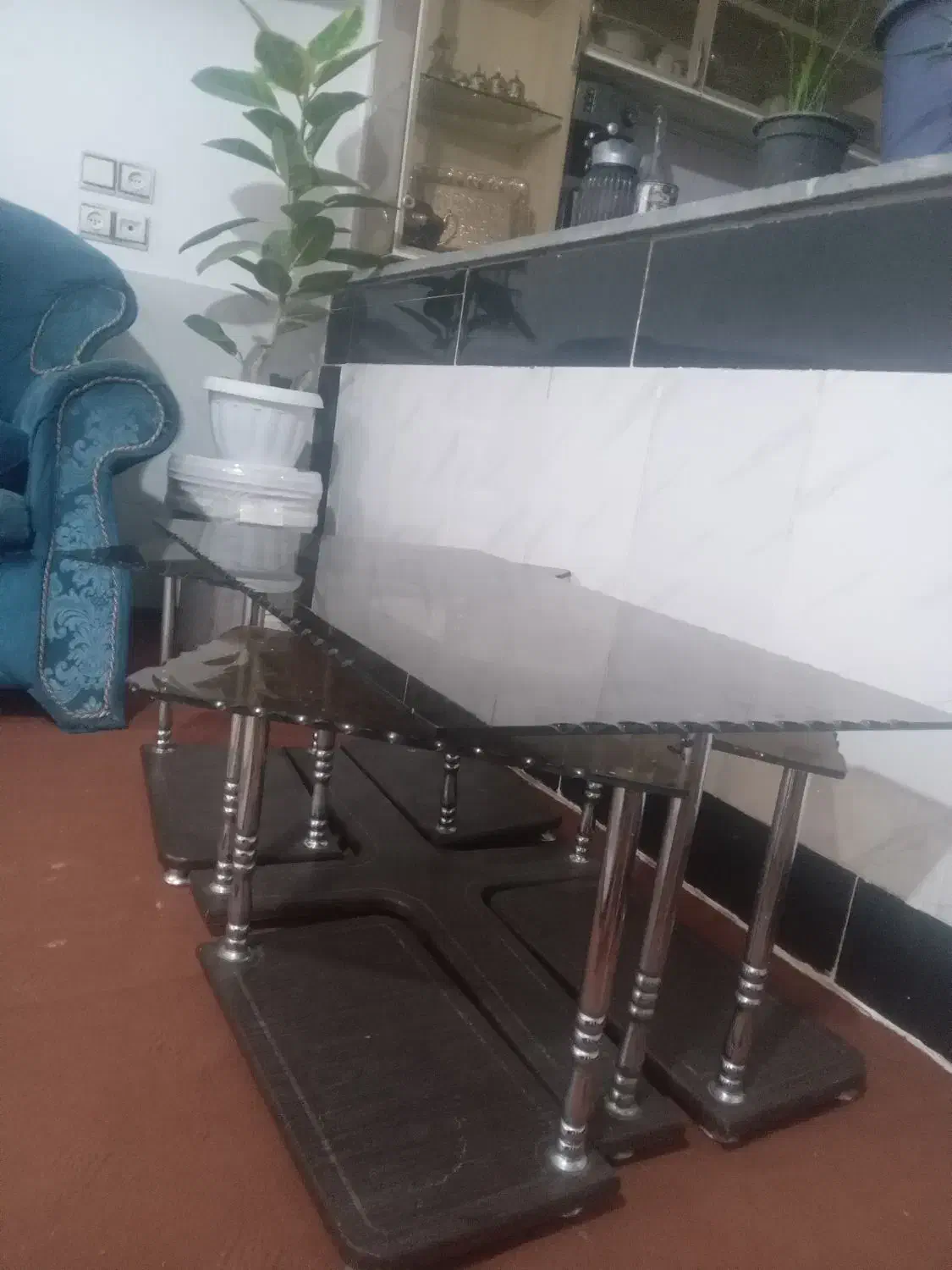 مبل هفت نفره بدون میز ۲وپنصد با میز ۳تومن|مبلمان خانگی و میز عسلی|کاشمر, |دیوار