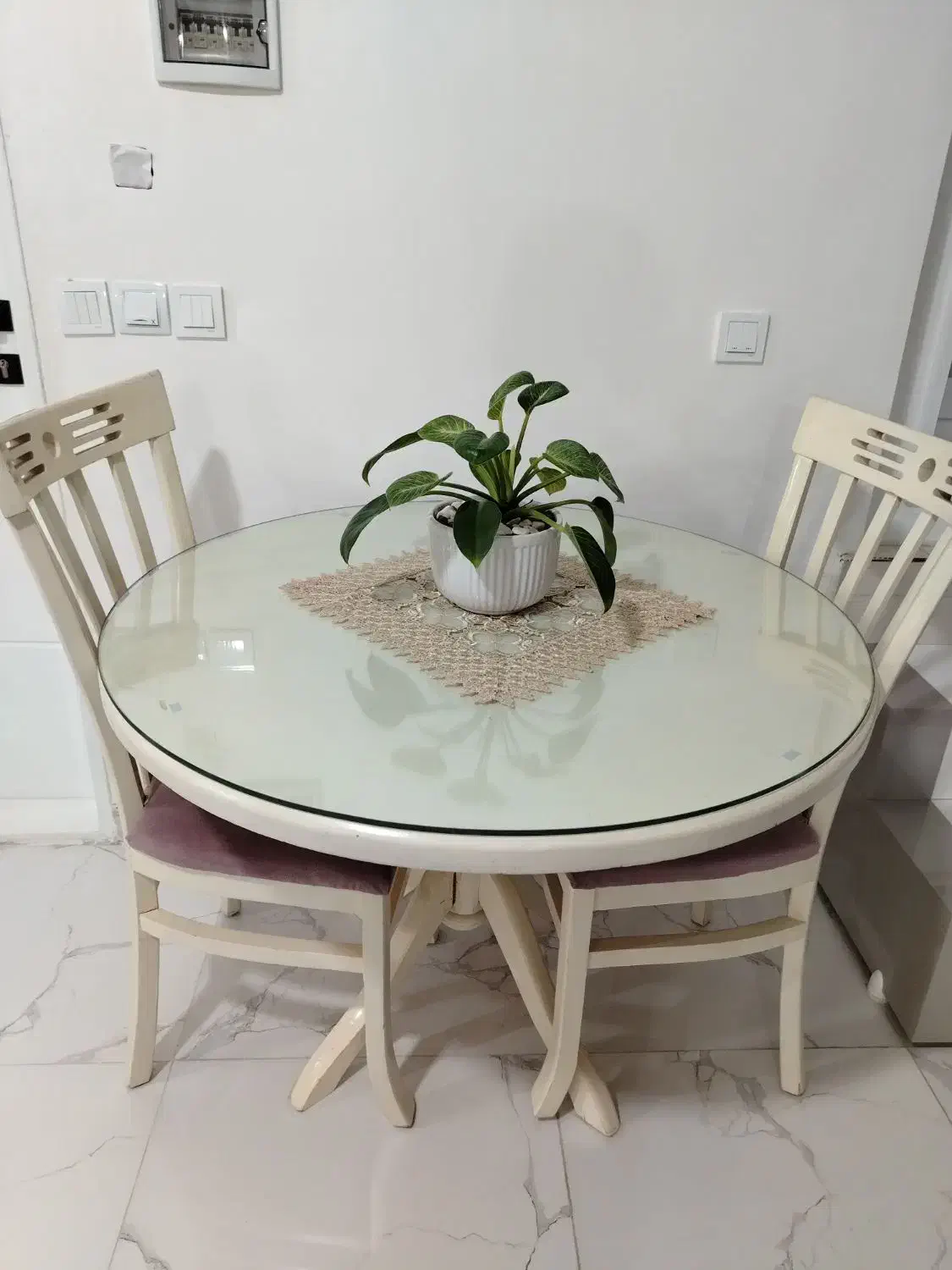 مبل و میز کنسول و میز تلویزون و میز غذا خوری|مبلمان خانگی و میز عسلی|کبودرآهنگ, |دیوار