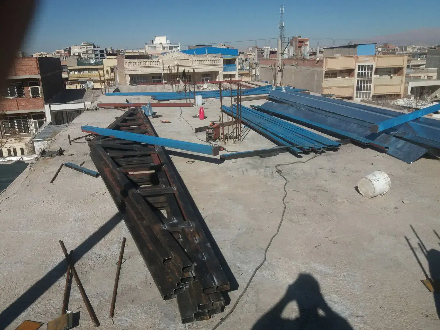 اجرای اسکلت و شیروانی|خدمات پیشه و مهارت|کرمان, |دیوار