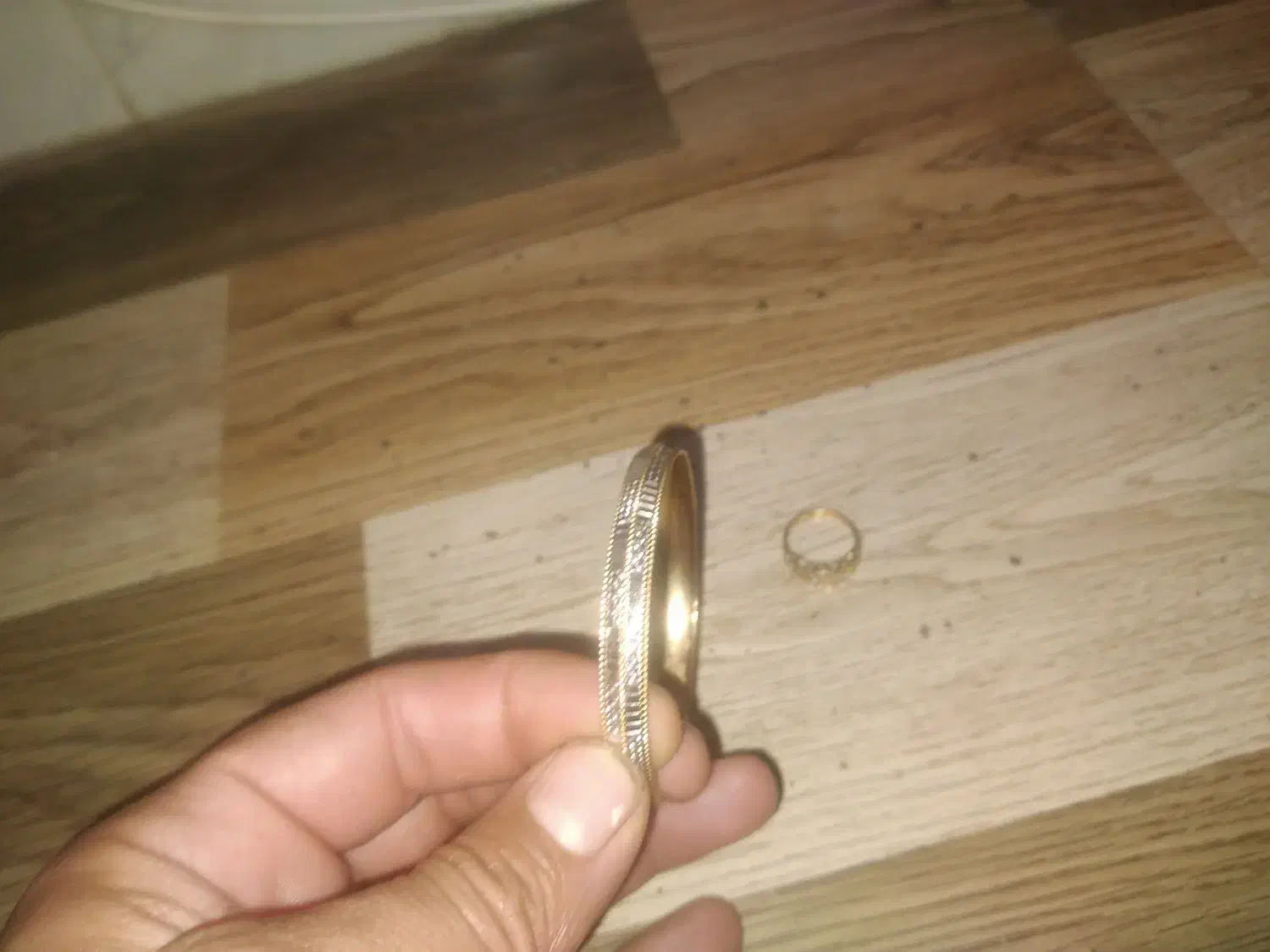 طلا مستعمل|جواهرات|نیشابور, فردوسی جنوبی|دیوار