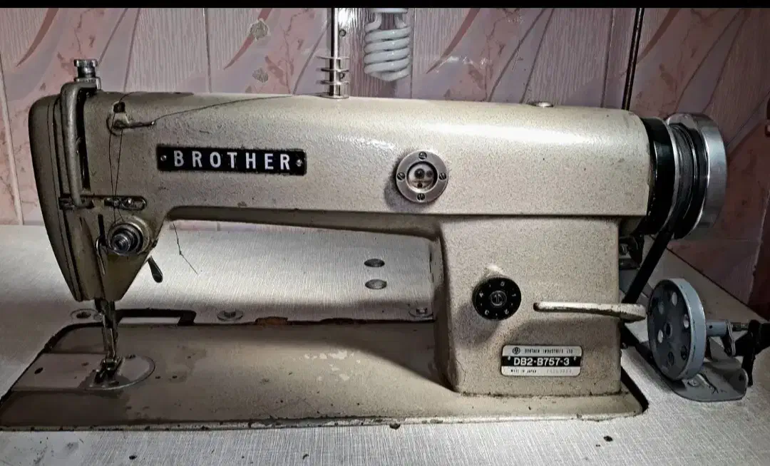 چرخ خیاطی صنعتی براادر|چرخ خیاطی و ریسندگی|تبریز, |دیوار