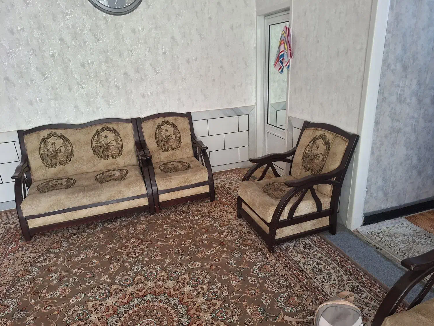 مبل کارکرده|مبلمان خانگی و میز عسلی|فرخ‌شهر, |دیوار