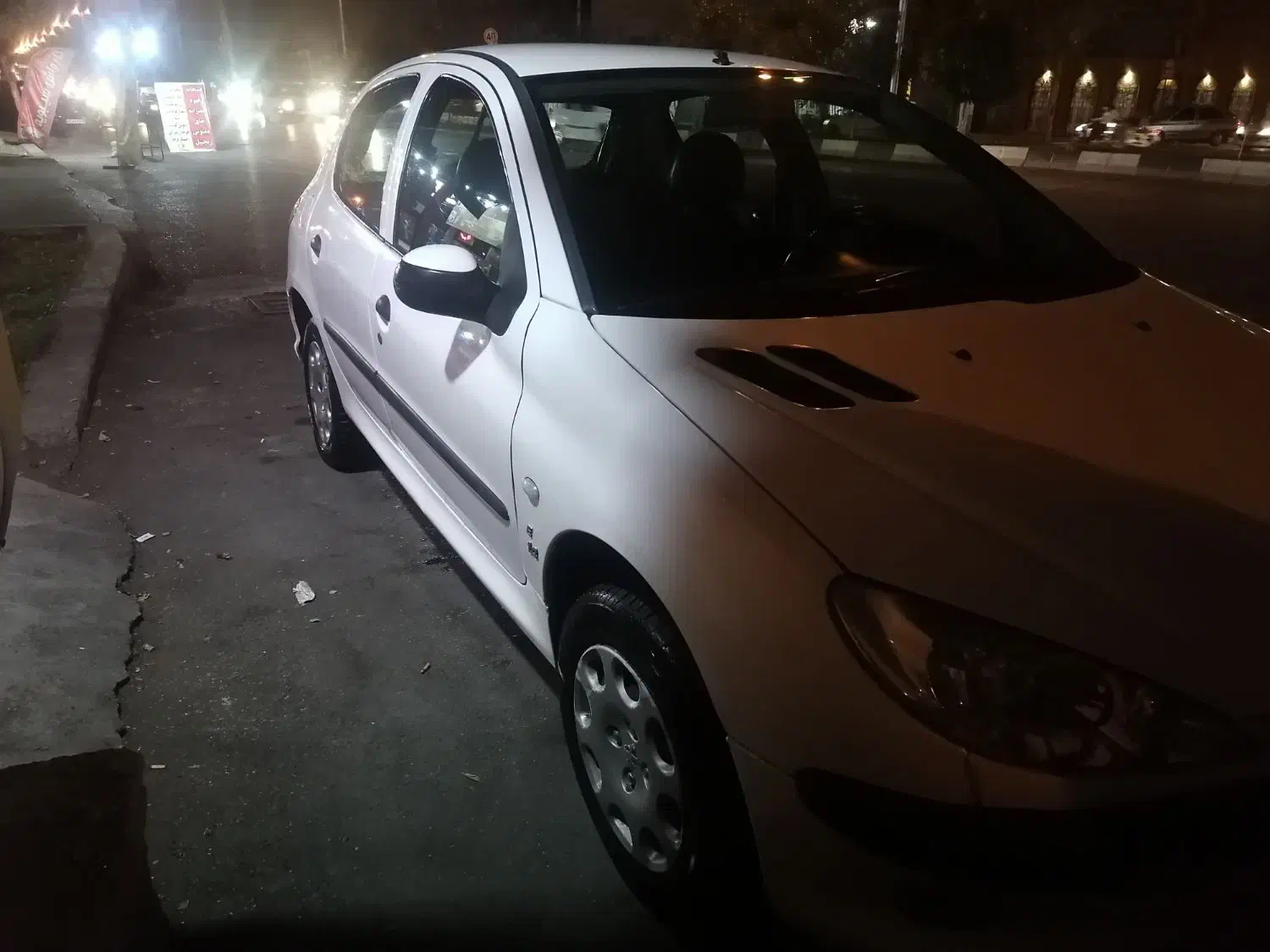 206 مدل 90 تیپ2|خودرو سواری و وانت|شیراز, بعثت|دیوار