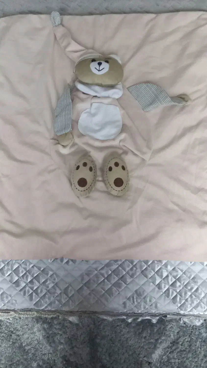 مبل نوزاد و قنداق و پتو و بالش فرم دهی سر نوزاد|اسباب و اثاث بچه|چابهار, |دیوار